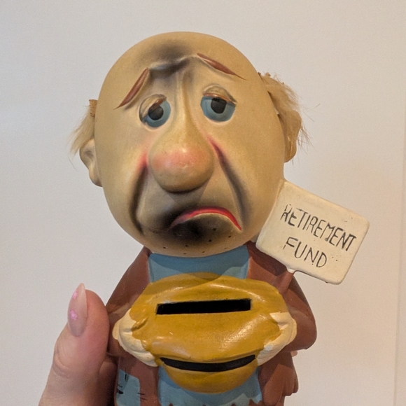 Whimsical Retirement Fund Figurine - Brown and Black - Picture 5 of 10